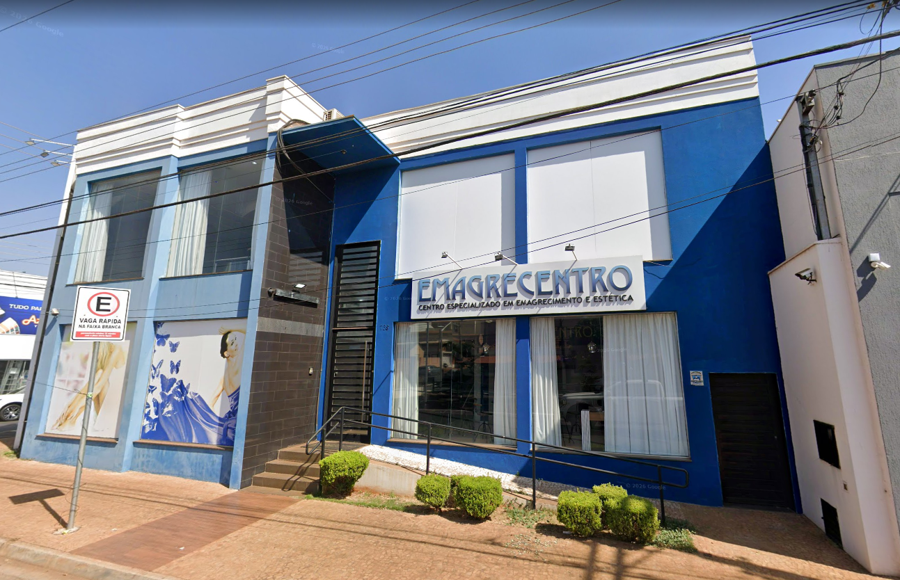 Fachada da Emagrecentro Sertãozinho na Avenida Antônio Paschoal